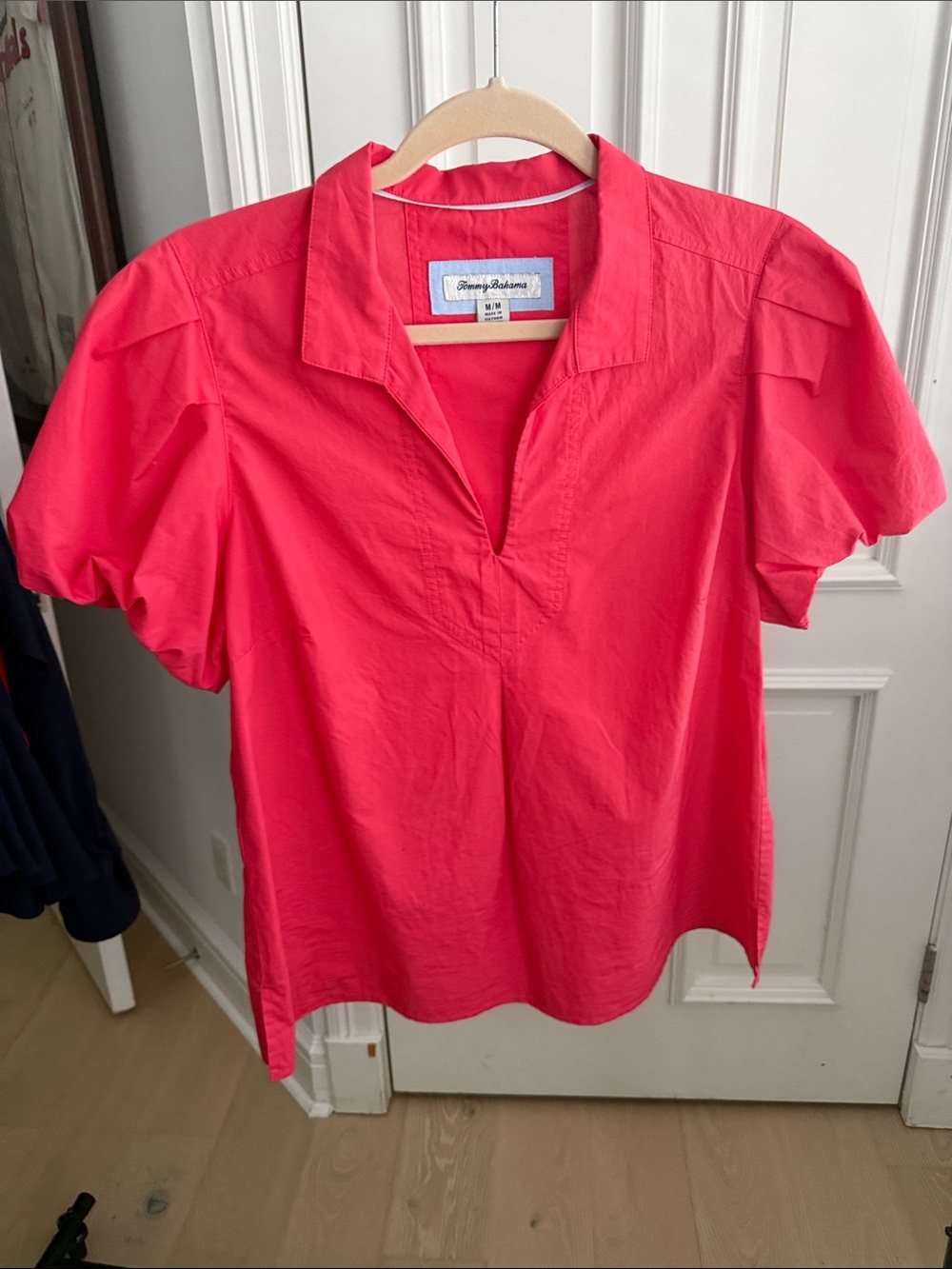 Tommy Bahama Bright Pink Short-Sleeve V-Neck Poplin Tunic
